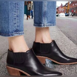 MADEWELL Sonia Lowcut Chelsea Leather Booties 7.5